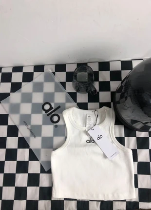 Alo yoga bluzka, marke: Alo Yoga, zustand: Neu, mit Etikett, größe: S / 36 / 8, 27,10 €, 29,16 € inklusive Vinted-Käuferschutz