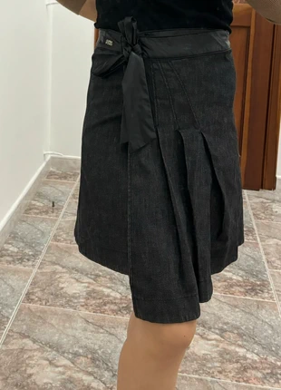 Gonna in denim e simil pelle, brand: Miss Sixty, condizioni: Ottime, taglia: M / IT 42 / EU 38, €15.00, €16.45 include la Protezione acquisti