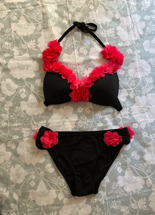 Bikini Negro, merk: Sailor, staat: Heel goed, maat: M / 38 / 10, € 6,00, € 7,00 inclusief Kopersbescherming