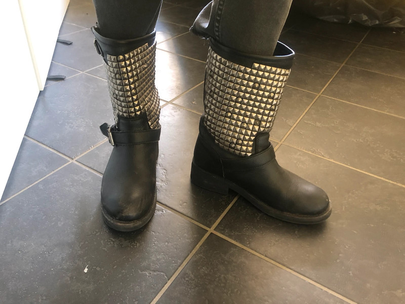 Stivali alti ash clearance