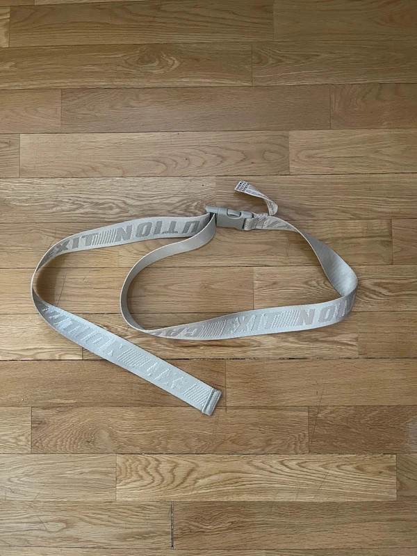 Vete influenza basketbal Cinturón / belt / ceinture / cintura Pull&Bear - Vinted