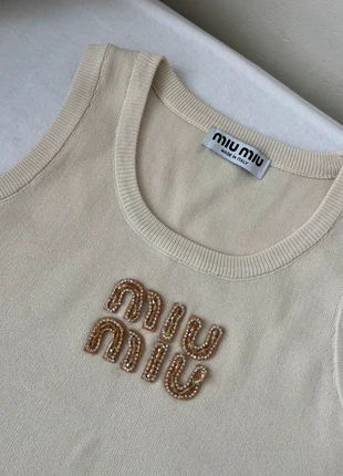 Topje, merk: geen merk, staat: Nieuw zonder prijskaartje, maat: M / 38 / 10, € 25,00, € 26,95 inclusief Kopersbescherming