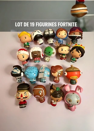 Lot de 19 mini Funko Fortnite Taille 4–5 cm, marque: Fortnite, état: Très bon état, taille: 8 ans / 128 cm, 18,00 €, 19,60 € Protection acheteurs incluse