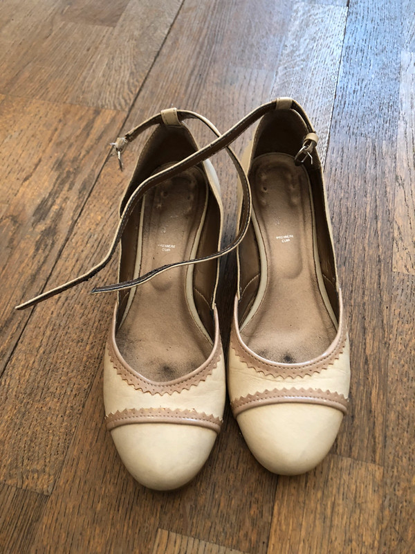 Chaussures à brides rétro type années 20
