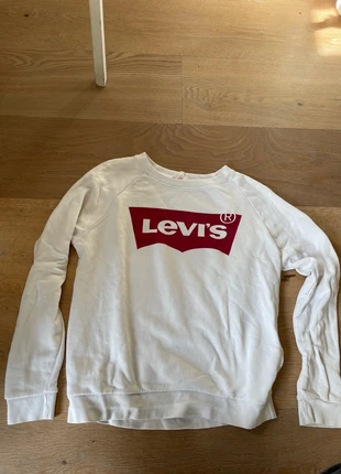 Levi’s White Sweatshirt - XS with Red Logo - Good conditions, brand: Levi's, condizioni: Ottime, taglia: XS / IT 38 / EU 34, €8.00, €9.10 include la Protezione acquisti