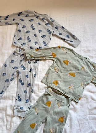 Lot de 2 pyjama Kiabi, marque: Kiabi, état: Très bon état, taille: 24-36 mois / 92 cm, 6,00 €, 7,00 € Protection acheteurs incluse