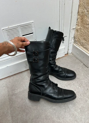 Archive black leather buckled motor boots, merk: Vintage Dressing, staat: Goed, maat: 39, € 26,50, € 28,53 inclusief Kopersbescherming