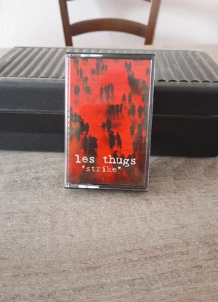 Cassette audio Les thugs, état: Satisfaisant, 13,00 €, 14,35 € Protection acheteurs incluse