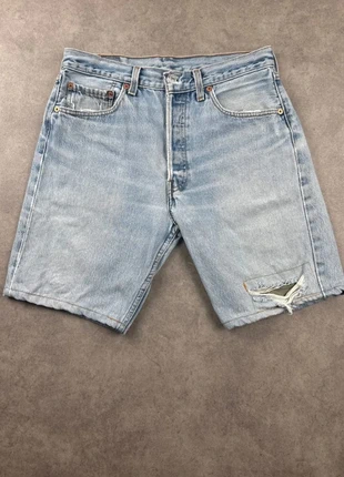 Short en jean Levi's 501 bleu clair homme taille M - W32 coupe droite style déchiré - SHO0383, marca: Levi's, estado: Bueno, tamaño: M, 2,00 €, 2,80 € Protección al comprador Pro incluida
