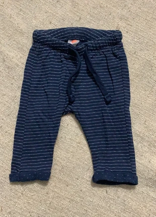 broekje hema, brand: Hema, condition: Good, size: 3-6 months / 62 cm, €2.00, €2.80 includes Buyer Protection