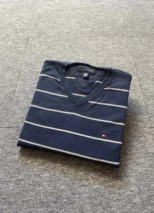 Pull rayé Tommy Hilfiger,,sweat-shirt, pull col V bleu marine et blanc, logo drapeau taille XL, brand: Tommy Hilfiger, condition: Very good, size: XL / 42 / 14, €18.00, €19.60 includes Buyer Protection