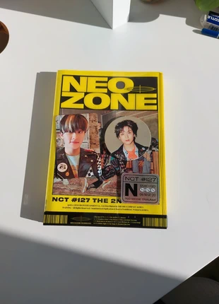Neo Zone - album NCT127 con 2 postcard (Mark e Haechan), estado: Novo sem etiquetas, €10.00, €11.20 inclui Proteção do Comprador