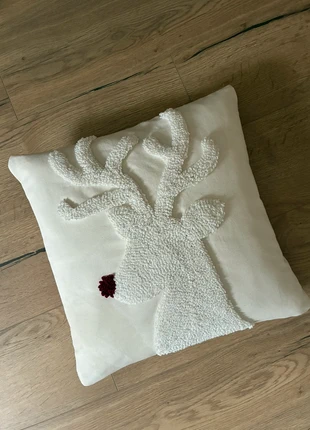 Housse de coussin 45x45 motif renne au nez rouge, merk: Noël, staat: Nieuw zonder prijskaartje, maat: 45 x 45 cm, € 12,90, € 14,25 inclusief Kopersbescherming