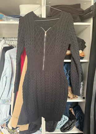 Robe pull noire SHEIN – Taille L – Très bon état, brand: Shein, condizioni: Ottime, taglia: L / IT 44 / EU 40, €4.00, €4.90 include la Protezione acquisti