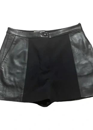 Short court en empiècement cuir agneau, marque: Sandro, état: Très bon état, taille: M / 38 / 10, 50,00 €, 53,20 € Protection acheteurs incluse