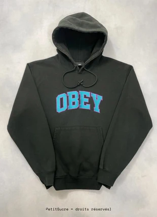 Pull Obey Noir Broderie bleu coupe Large Hoodie Oversize Sweatshirt - Taille M #1169, marke: Obey, zustand: Sehr gut, größe: M, 49,00 €, 52,15 € beinhaltet Vinted-Käuferschutz Pro