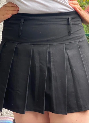 Toller Falten Minirock, merk: Ohne, staat: Heel goed, maat: S / 36 / 8, € 7,00, € 8,05 inclusief Kopersbescherming