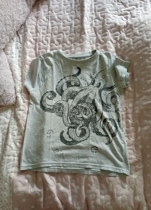 T shirt garçon 8 ans , marque: Kiabi, état: Bon état, taille: 8 ans / 128 cm, 1,00 €, 1,75 € Protection acheteurs incluse