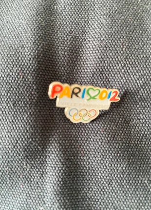 Pin’s candidature Paris 2012, condition: Very good, €20.00, €21.70 includes Buyer Protection