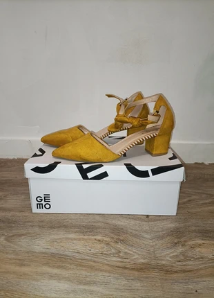 Talons moutarde, état: Très bon état, taille: 40, 3,50 €, 4,38 € Protection acheteurs incluse