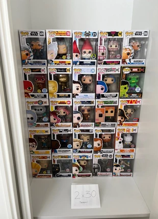 Funko Pop Figuras variadas 2x30, merk: Funko Pop, staat: Goed, maat: Prematuur, tot 44 cm, € 30,00, € 32,20 inclusief Kopersbescherming