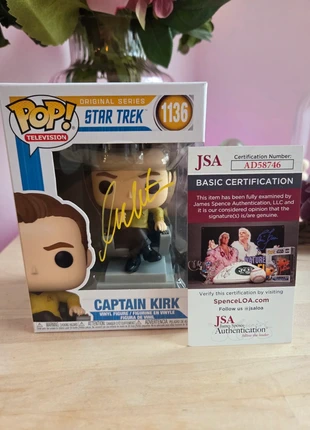 Captain Kirk funko pop signed by William Shatner, marque: Funko Pop, état: Neuf sans étiquette, taille: S, 260,00 €, 273,70 € Protection acheteurs incluse