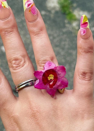 Anello orchidea, condition: Very good, size: Adjustable, €20.00, €21.70 includes Buyer Protection Pro