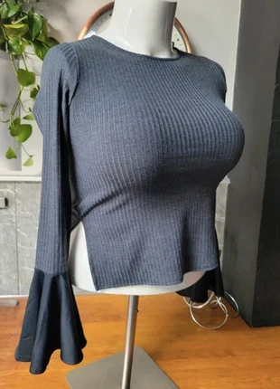 Pull "Illusion" - Taille Unique - Gris et Noir - Manches Évasées., brand: Illusion, condition: Very good, size: One size, €3.50, €4.38 includes Buyer Protection