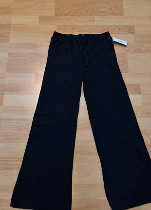 Traininghose, merk: Made In Italy, staat: Nieuw met prijskaartje, maat: Universele maat, € 6,00, € 7,00 inclusief Kopersbescherming