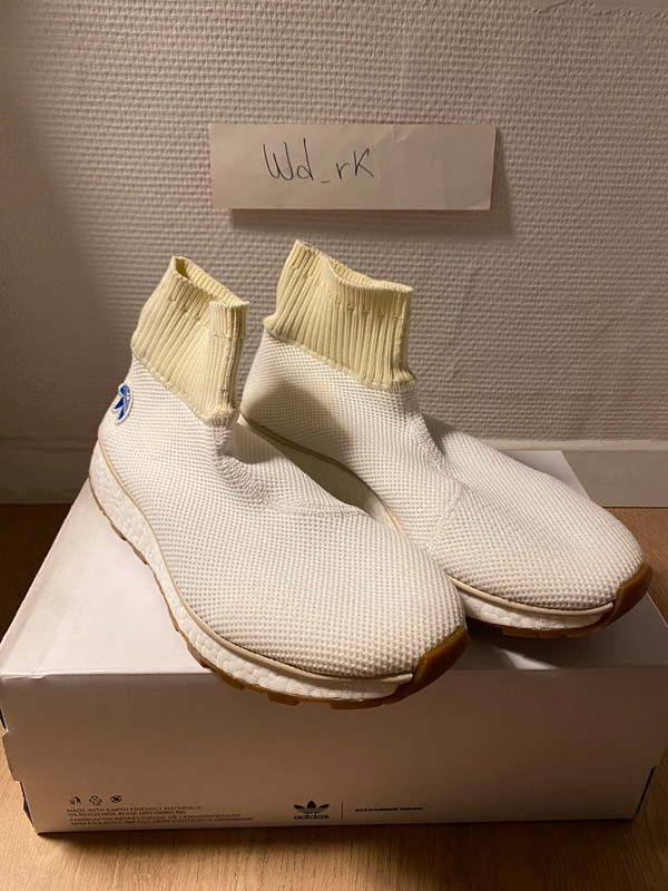 Adidas aw run sale clean