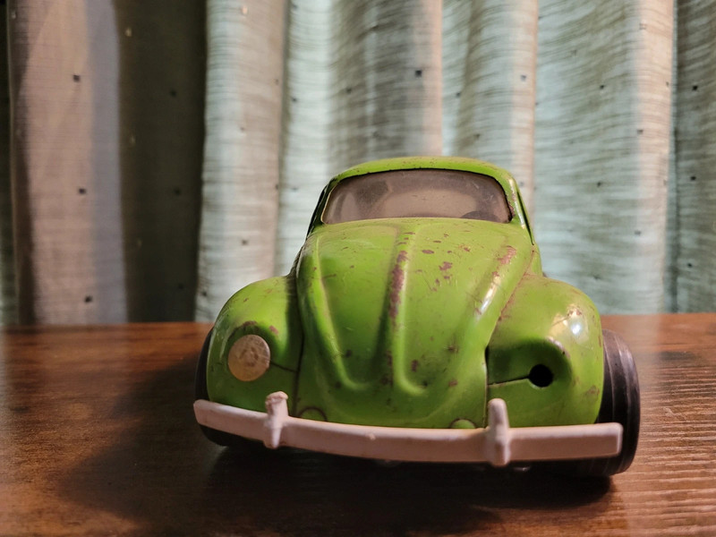 Vintage Tonka Green VW Bug, Side Winder - 1:16 scale 2