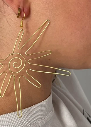 Hand-made flower earrings, marke: annacarrara, zustand: Neu, mit Etikett, 5,00 €, 5,95 € inklusive Vinted-Käuferschutz