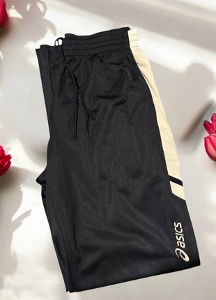 Asics Tuta donna Asics taglia XL nuova, marke: Vintage Dressing, zustand: Neu, größe: XL / 42 / 14, 10,00 €, 11,20 € inklusive Vinted-Käuferschutz