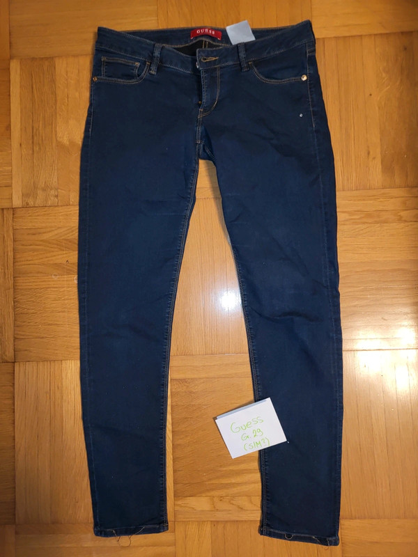 Guess Jeans Damen 1