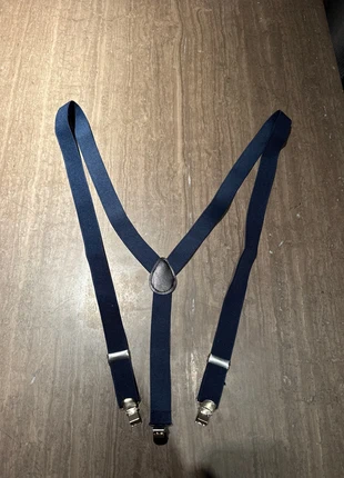 Bretels z.g.a.n. 1x gedragen, staat: Nieuw zonder prijskaartje, € 5,00, € 5,95 inclusief Kopersbescherming