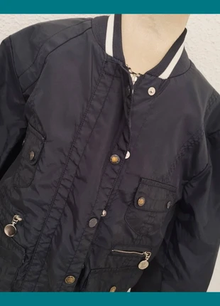 Blouson Moncler marine taille 11/12 ans (largeur épaule 40cm)=15€, marke: Moncler, zustand: Gut, größe: 11 Jahre / 146, 15,00 €, 16,45 € beinhaltet Vinted-Käuferschutz Pro