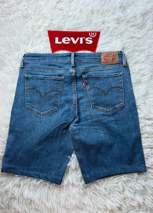 Short Lévi’s 711 W29. S144, marque: Levi's, état: Très bon état, taille: M / 38 / 10, 19,90 €, 21,60 € Protection acheteurs (Pro) incluse