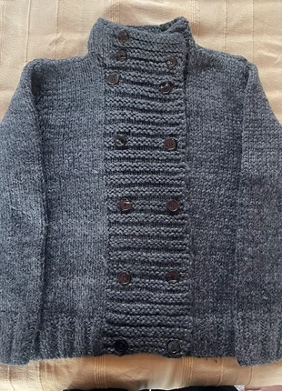 Chaqueta de punto gris con botones, merk: Local, staat: Heel goed, maat: Universele maat, € 9,00, € 10,15 inclusief Kopersbescherming