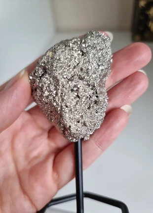 Pyriet op pinstandaard 9,5 cm hoog, marca: Mineralogie, estado: Novo com etiquetas, €11.94, €13.24 inclui Proteção do Comprador Pro