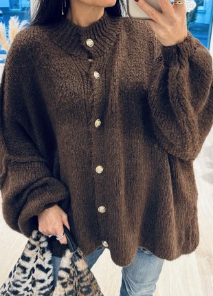 Pull d’hiver avec boutons, marque: Made In Italy, état: Neuf avec étiquette, taille: Taille unique, 28,00 €, 30,10 € Protection acheteurs incluse