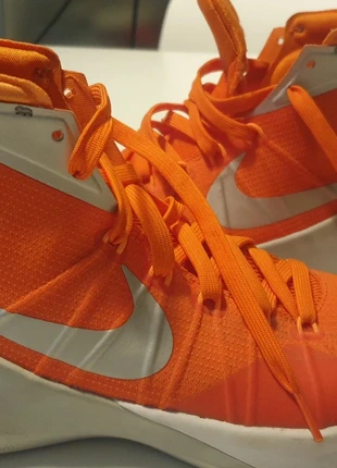 Nike Hyperdunk 2015 orange, merk: Nike, staat: Heel goed, maat: 37, € 25,00, € 26,95 inclusief Kopersbescherming