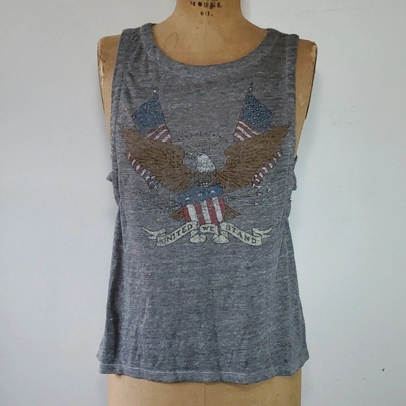 2 Chaser Tops Size S/M Grey Black USA Peace Eagle Patriot Cotton Bloomingdale's 4