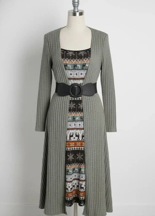 Robe Longue Tricotée avec Ceinture – Vintage Bohème / Hiver Élégant / Motifs Nordiques / Chic Cosy, merk: Atelier Lysandra, staat: Heel goed, maat: M / 38 / 10, € 59,90, € 63,60 inclusief Kopersbescherming Pro