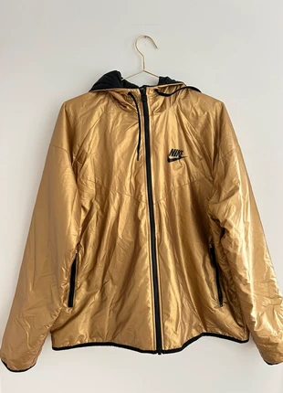 Doudoune Nike couleur dorée, merk: Nike, staat: Goed, maat: XL, € 40,00, € 42,70 inclusief Kopersbescherming