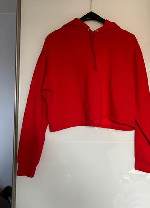 Crop sweat rouge H&M 40, zustand: Neu, größe: L / 40 / 12, 8,00 €, 9,10 € inklusive Vinted-Käuferschutz