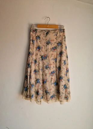 Vintage Floral Midi Skirt – Autumn Style, brand: Vintage Dressing, condizioni: Ottime, taglia: M / IT 42 / EU 38, €8.00, €9.10 include la Protezione acquisti