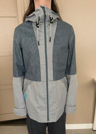 Veste Ultralight Imperméable, marque: Quechua, état: Neuf sans étiquette, taille: M / 38 / 10, 10,00 €, 11,20 € Protection acheteurs incluse