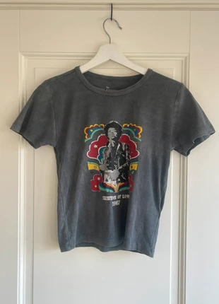 Women's Grey Graphic Baby T-shirt, brand: Urban Outfitters, condition: Very good, size: M / 38 / 10, €9.00, €10.15 includes Buyer Protection