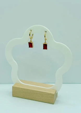 Boucles d’oreilles dorées acier inoxydable • Pierres rouges rectangulaires, condition: Very good, €5.50, €6.48 includes Buyer Protection Pro