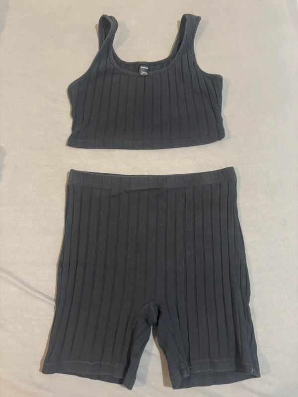 Ensemble noir